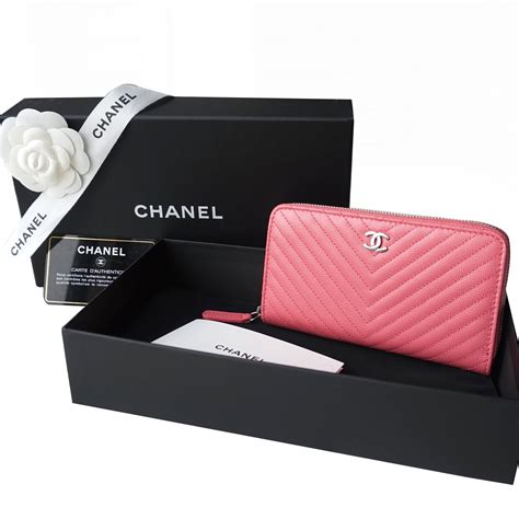 chanel womans wallet